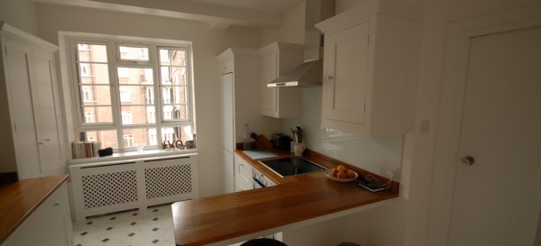 Another view of the new 'Harvey Jones' kitchen...