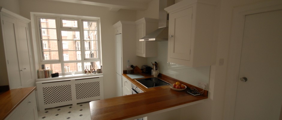 Another view of the new 'Harvey Jones' kitchen...