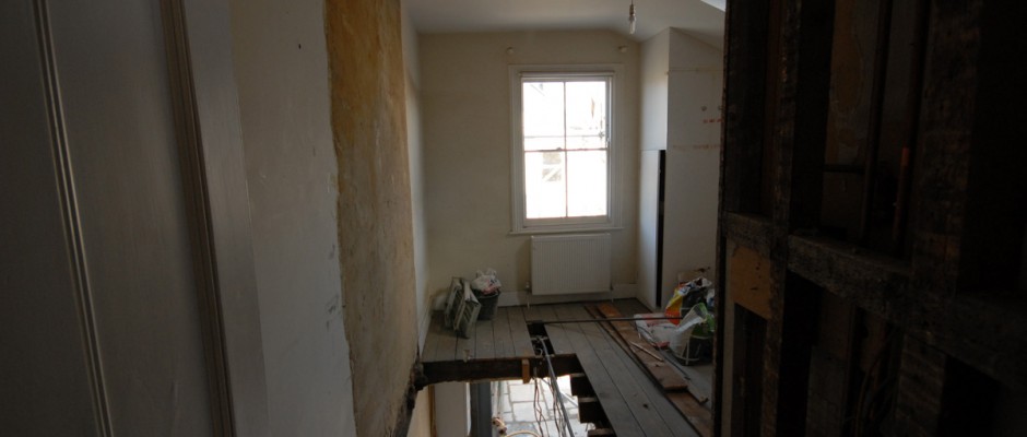 The chimney breast has been removed in the rear bedroom and throughout the entire house also.