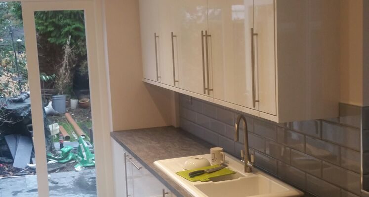 Another view of this new kitchen on this Colliers Wood project...